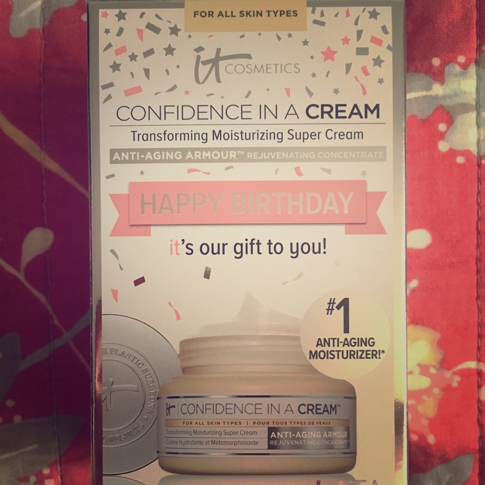 itCosmestics Confidence in a Cream